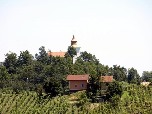 OBČINA ZAVRČ