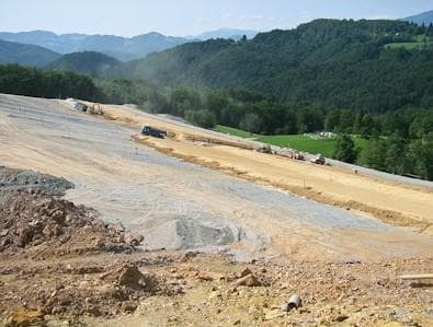 OZELENITEV BREŽIN | UTRJEVANJE BREŽIN | ZAŠČITA BREŽIN Z MREŽO