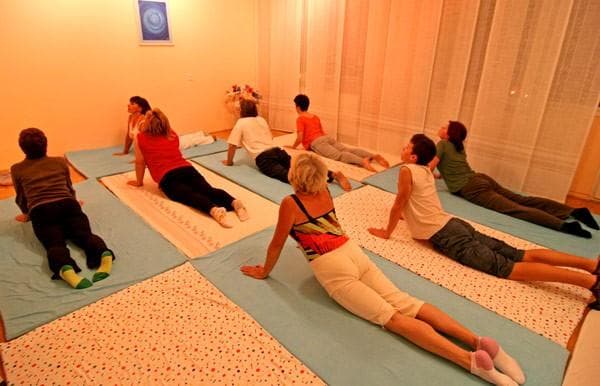 JOGA LJUBLJANA ASANA VADBA JOGE