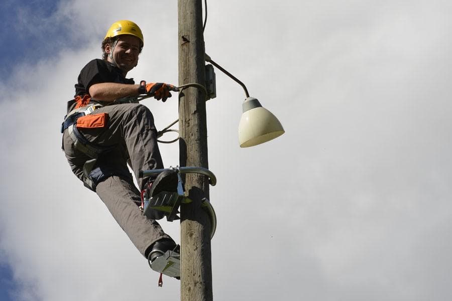 PLEZALKE ZA DREVESA, BETONSKE, PLASTIČNE, KOVINSKE DROGOVE, PLE-MONT, POLE-CLIMBING, JESENICE