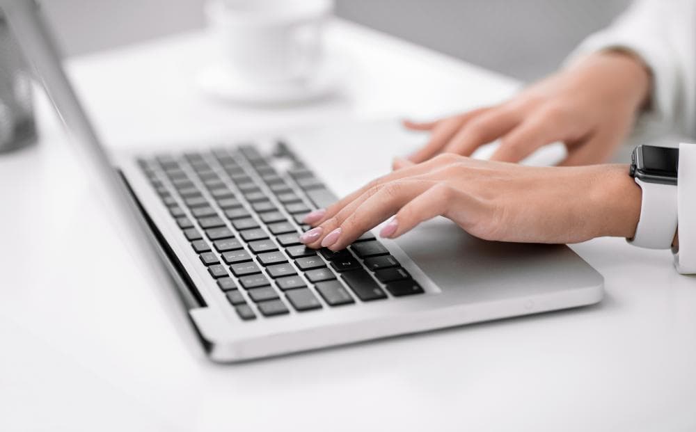 VODENJE RAČUNOVODSTVA IN DAVČNIH EVIDENC, DAVČNO SVETOVANJE, RAČUNOVODSTVO LJUBLJANA cover
