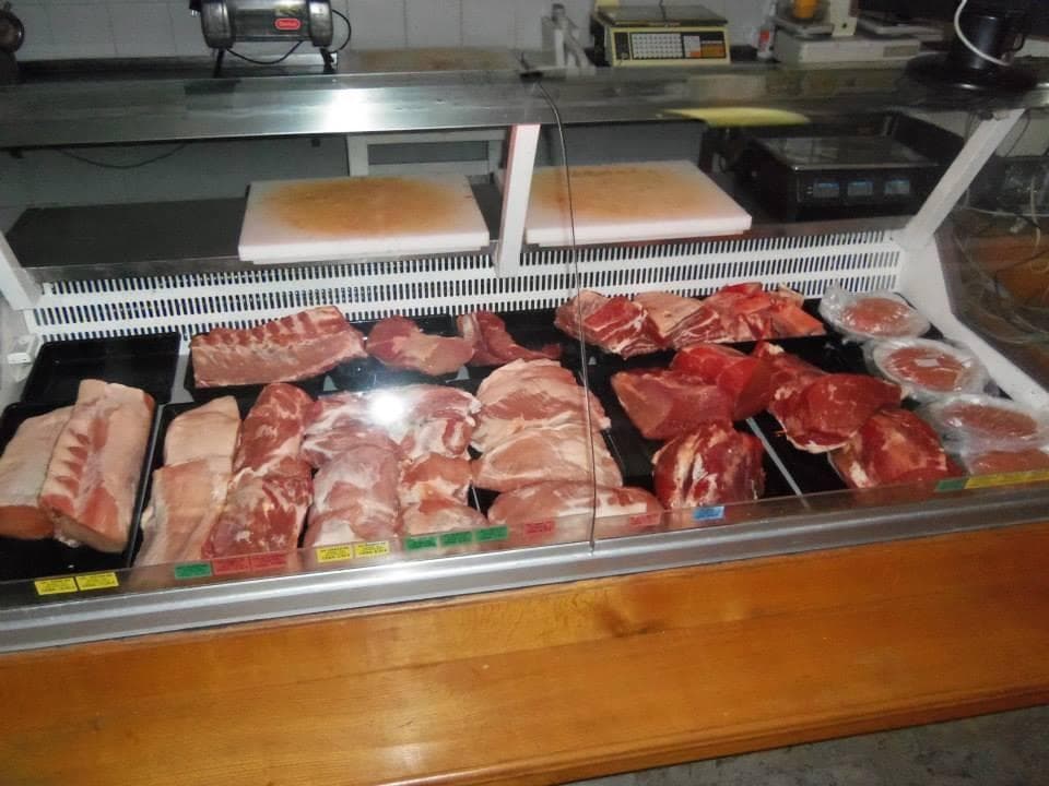 KLOBASE, MESNINE - SVEŽE, SUHE, TRAJNE, PEČENE | MESO ZA ŽAR, PAŠTETE IN NAMAZI, SALAME, ZABELA
