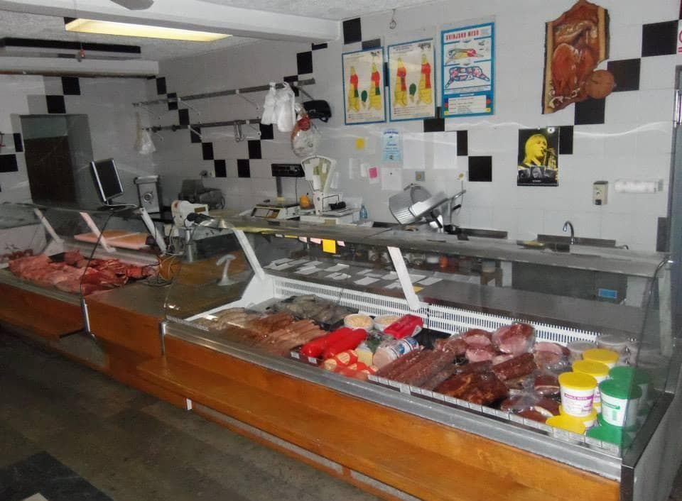 KLOBASE, MESNINE - SVEŽE, SUHE, TRAJNE, PEČENE | MESO ZA ŽAR, PAŠTETE IN NAMAZI, SALAME, ZABELA