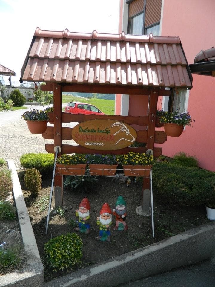 DRUŽINSKA KMETIJA ŠTEMBERGER, ILIRSKA BISTRICA