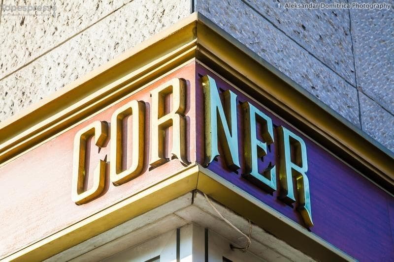 KAVARNA CORNER PUB, LJUBLJANA