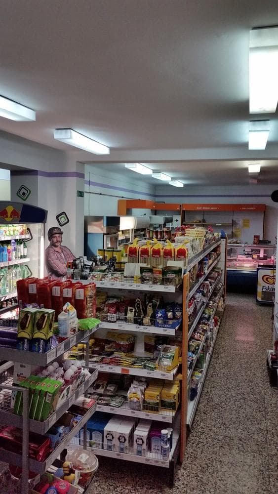 TRGOVINA PRI KATKI, ŠALOVCI