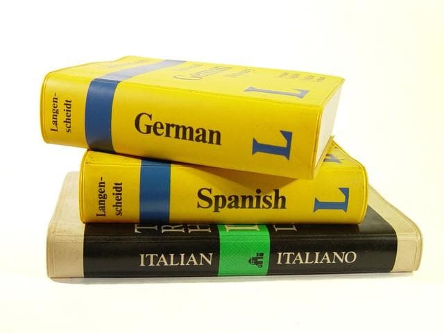 Prevajanje, tečaji, inštrukcije, seminarji, Metlika