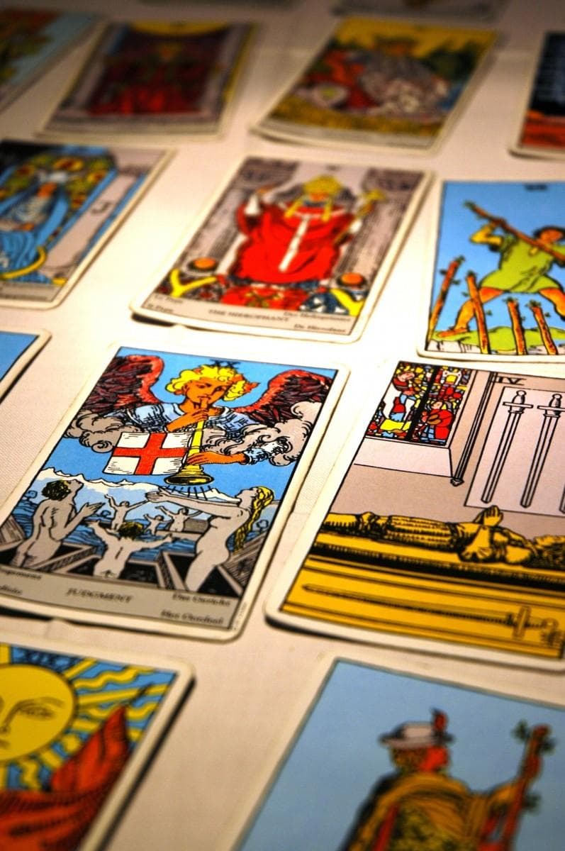 TAROT, DISKRETNO VEDEŽEVANJE, VEDEŽEVANJE PO TELEFONU, VEDEŽEVANJE ASTROHIŠA, ILIRSKA BISTRICA cover