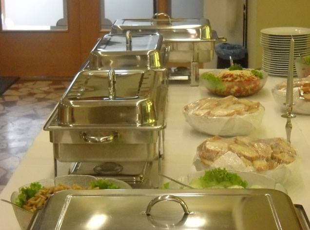CATERING CELJE TOPLE MALICE DOSTAVA MALIC ZA PODJETJA cover