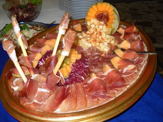 CATERING CELJE TOPLE MALICE DOSTAVA MALIC ZA PODJETJA