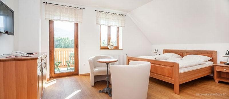 SLIKOPLESKARSTVO FASADERSTVO ČISTILNI SERVIS  LJUBLJANA