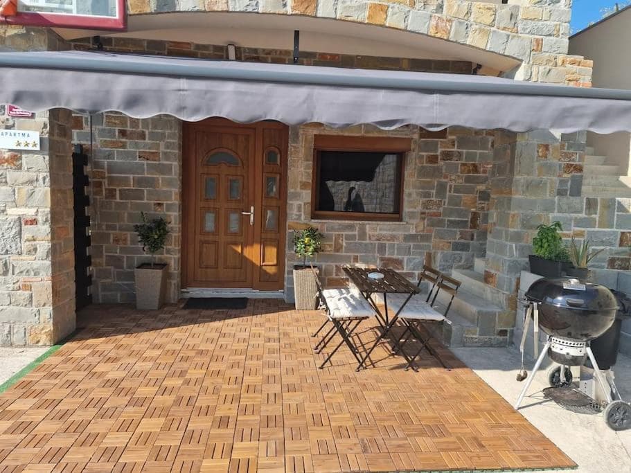 APARTMENT ANKARAN-VALDOLTRA SLOVENIA cover
