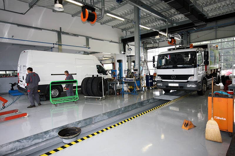SERVIS TOVORNIH DOSTAVNIH VOZIL, AVTOSERVIS, REZERVNI DELI, AVTOSTORITVE ROGELJ
