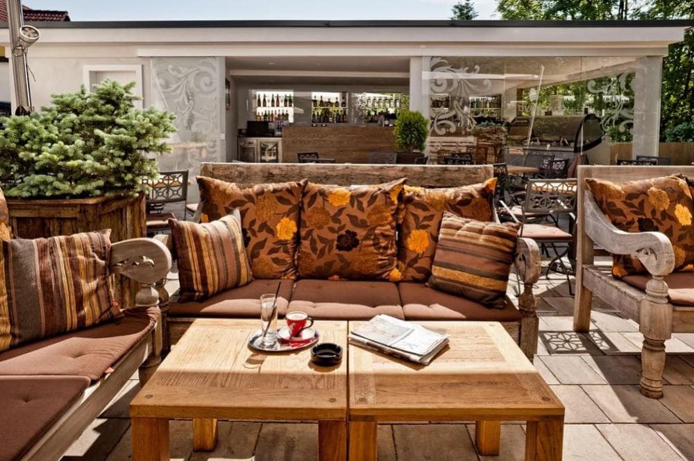KAVARNA BED & BREAKFAST, DVOR TACEN, LJUBLJANA ŠMARTNO