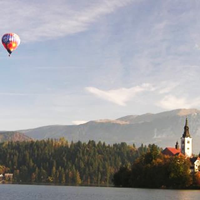 TAXI, FUNTURIST, RAFTING, KANJONING, BALONARSTVO, JADRALSTVO, SKOK S PADALOM, TRŽIČ, BLED
