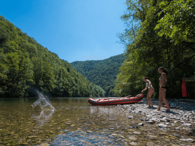 GLAMPING OB KOLPI, TURIZEM NA VASI POLJANSKA DOLINA OB KOLPI, MARIO KAPŠ