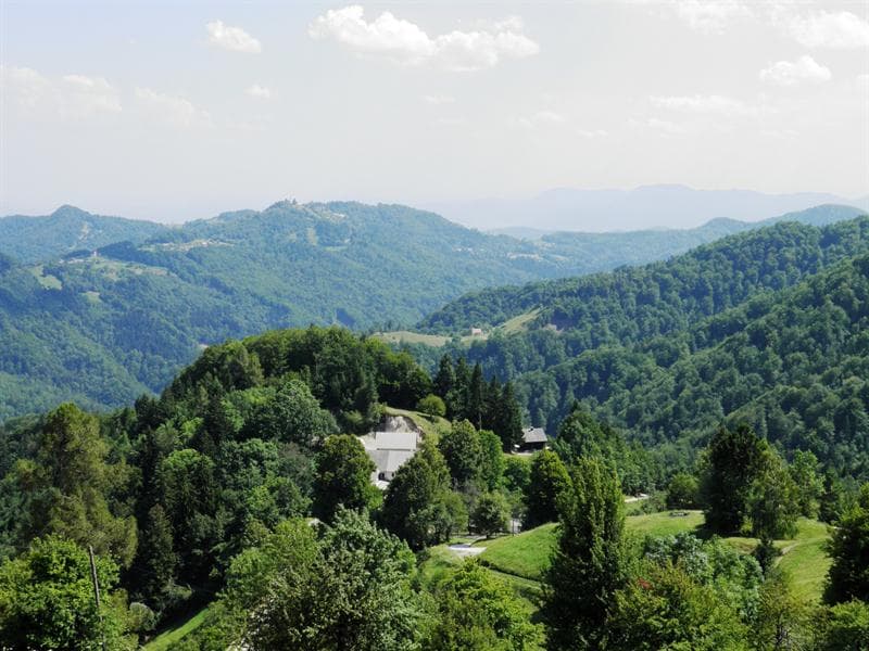POHOD NA VRH GRMADE IN OBISK PRI GOSTILNA PRI MEHAČKU