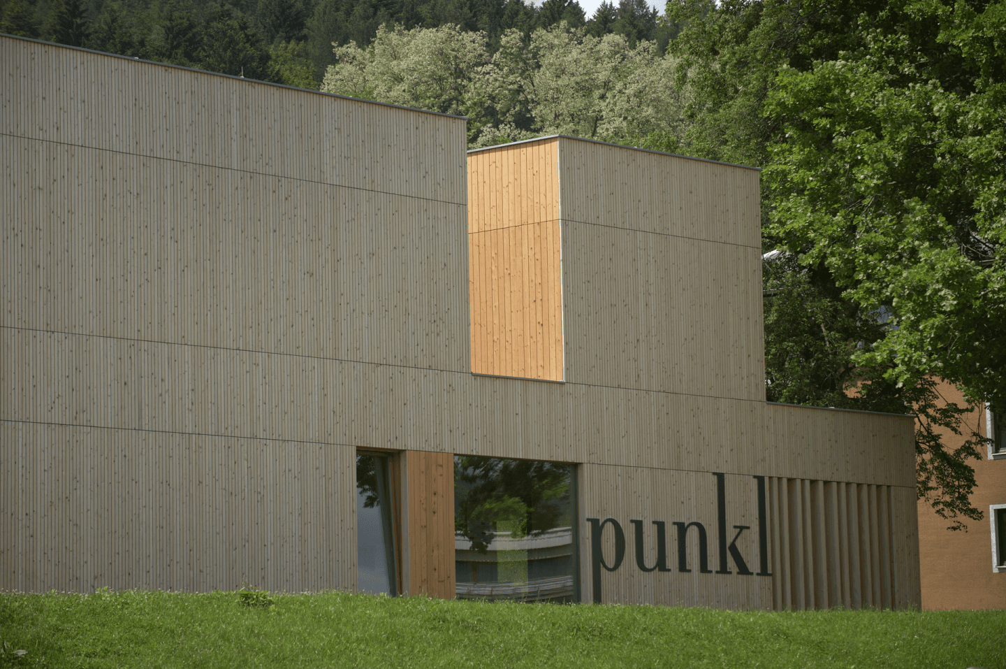 MLADINSKI HOTEL PUNKL, RAVNE NA KOROŠKEM, hotel za športne priprave koroška slovenija
