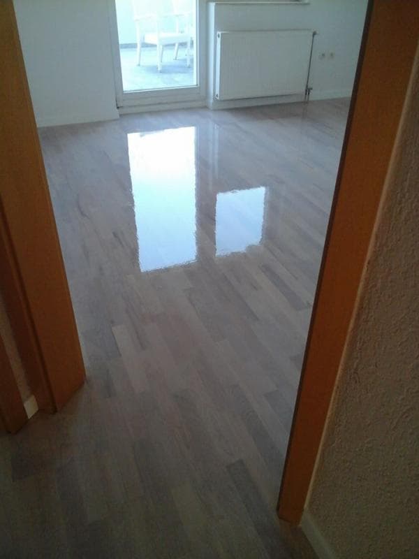 PARKETARSTVO KOČEVJE | OBNOVA STAREGA PARKETA | BRUŠENJE LAKIRANJE PARKETA