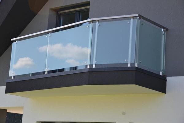 IZDELAVA INOX OGRAJ IN STOPNIŠČ KOMAR