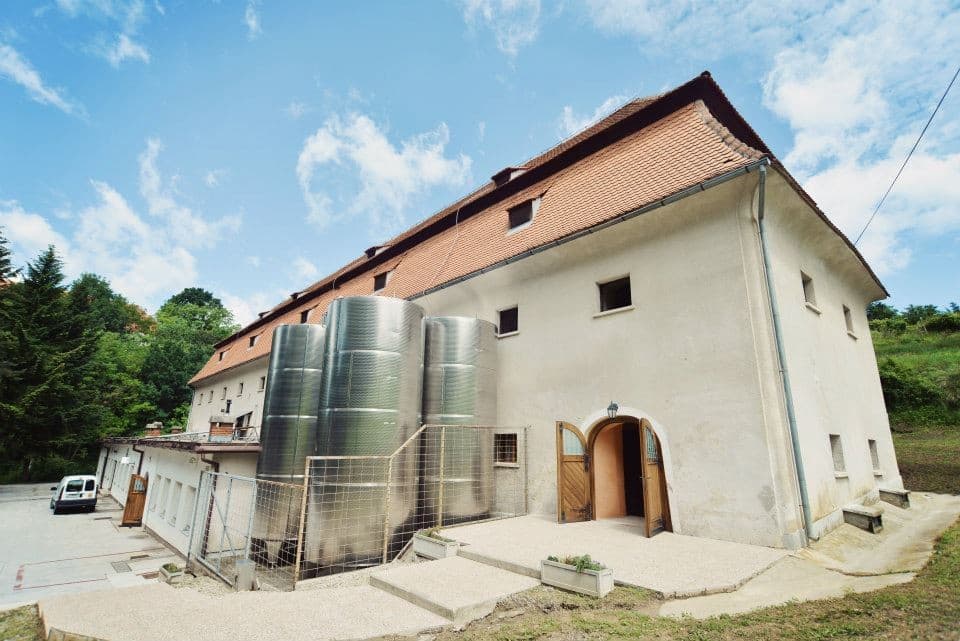 GRAJSKA KLET, LENDAVA, LENDVAI BOR BORKÓSTOLÁS