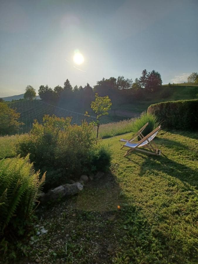 NAJEM VIKENDA DOLENJSKA POČITNIŠKA HIŠA PERME, RENTA COTTAGE DOLENJSKA SLOVENIA