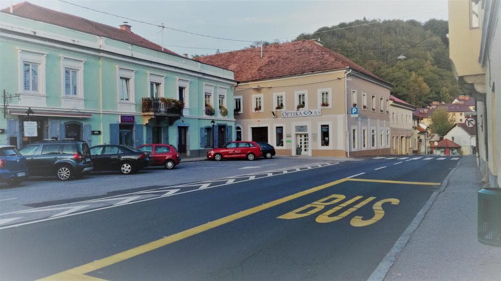OPTIKA, KOREKCIJSKA OČALA, KONTAKTNE LEČE, SONČNA OČALA, OKULISTIČNI PREGLEDI, SEVNICA cover