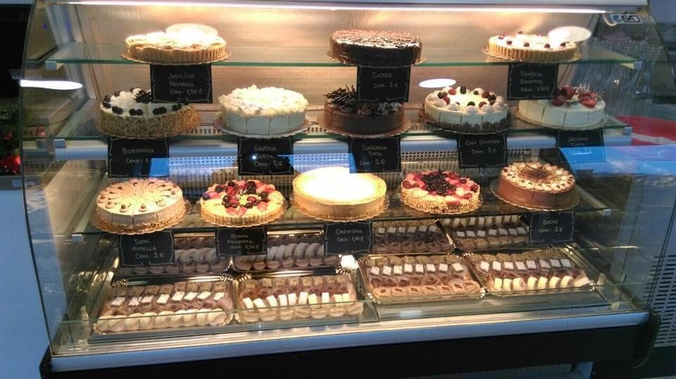 SLAŠČIČARNA KOPER POROČNE TORTE SLAŠČIČARNA RENATA ŠKOFIJE