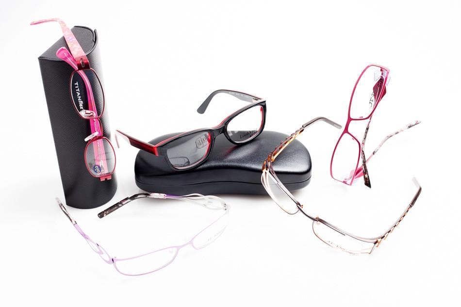 PREGLED VIDA | SERVIS IN IZDELAVA OČAL | OPTIKA CELJE | OPTIKA TERŽAN cover