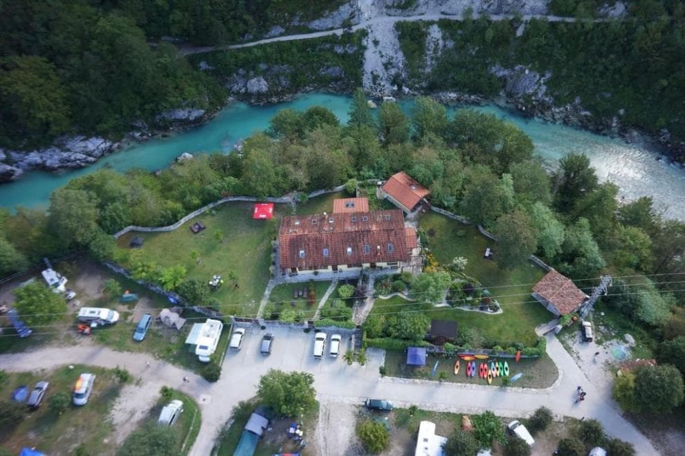 PRENOČIŠČA, APARTMA, RESTAVRACIJA IN KAMP LAZAR, KOBARID
