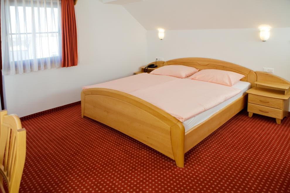 TOURIST FARM TURISTIČNA KMETIJA PRI MARKU, ŽABNICA