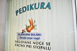 PEDIKURA REFLEKSNA MASAŽA STOPAL SLOVENJ GRADEC UROŠ BELINA logo