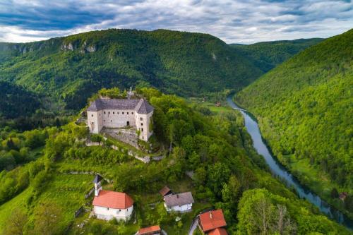 IZLETNIŠKA KMETIJA PADOVAC KOSTEL