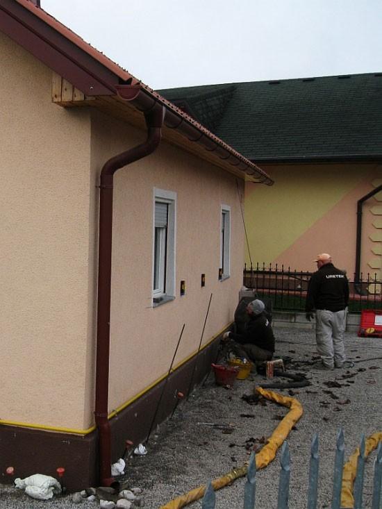 Posedanje temeljev, posedanje hiše, sanacija temeljev, sanacija hidroizolacije temeljev